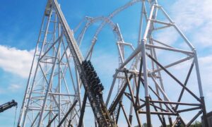 Facing the LinkedIn Rollercoaster Nerves. Image by Suntooooth on Wikipedia