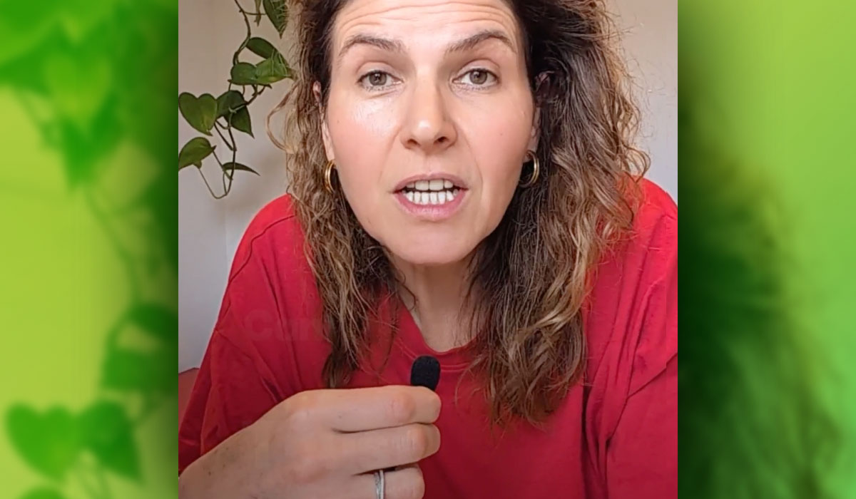 AI reputational crisis first hour